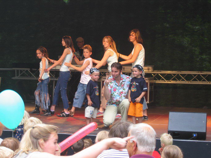 gal/2005/2005 Stadtparkfest Bochum/2005 03.07.Stadtparkfest Bochum Power Piraten 011.jpg